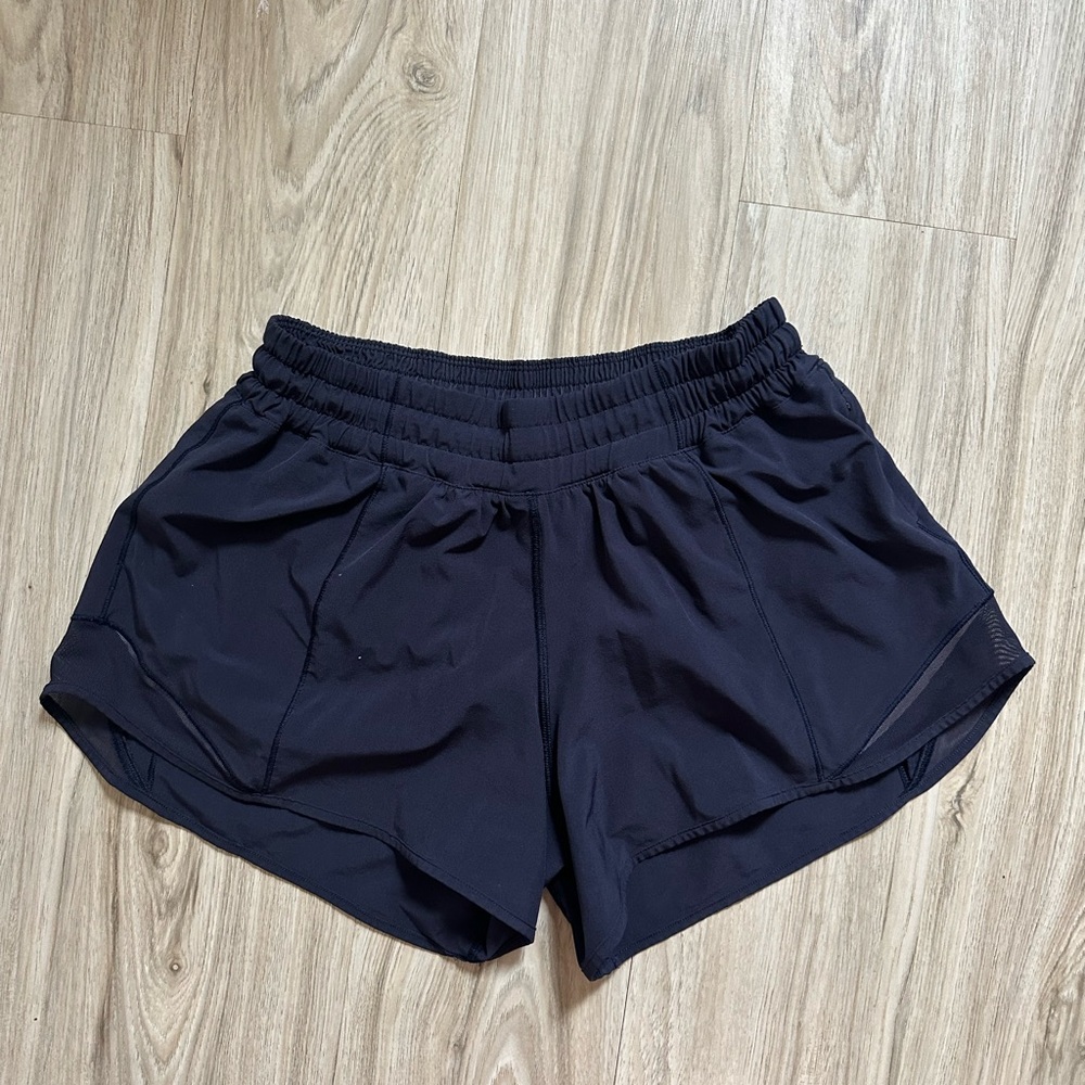 Lululemon Athletica Hotty Hot short - low rise 4 inch Navy